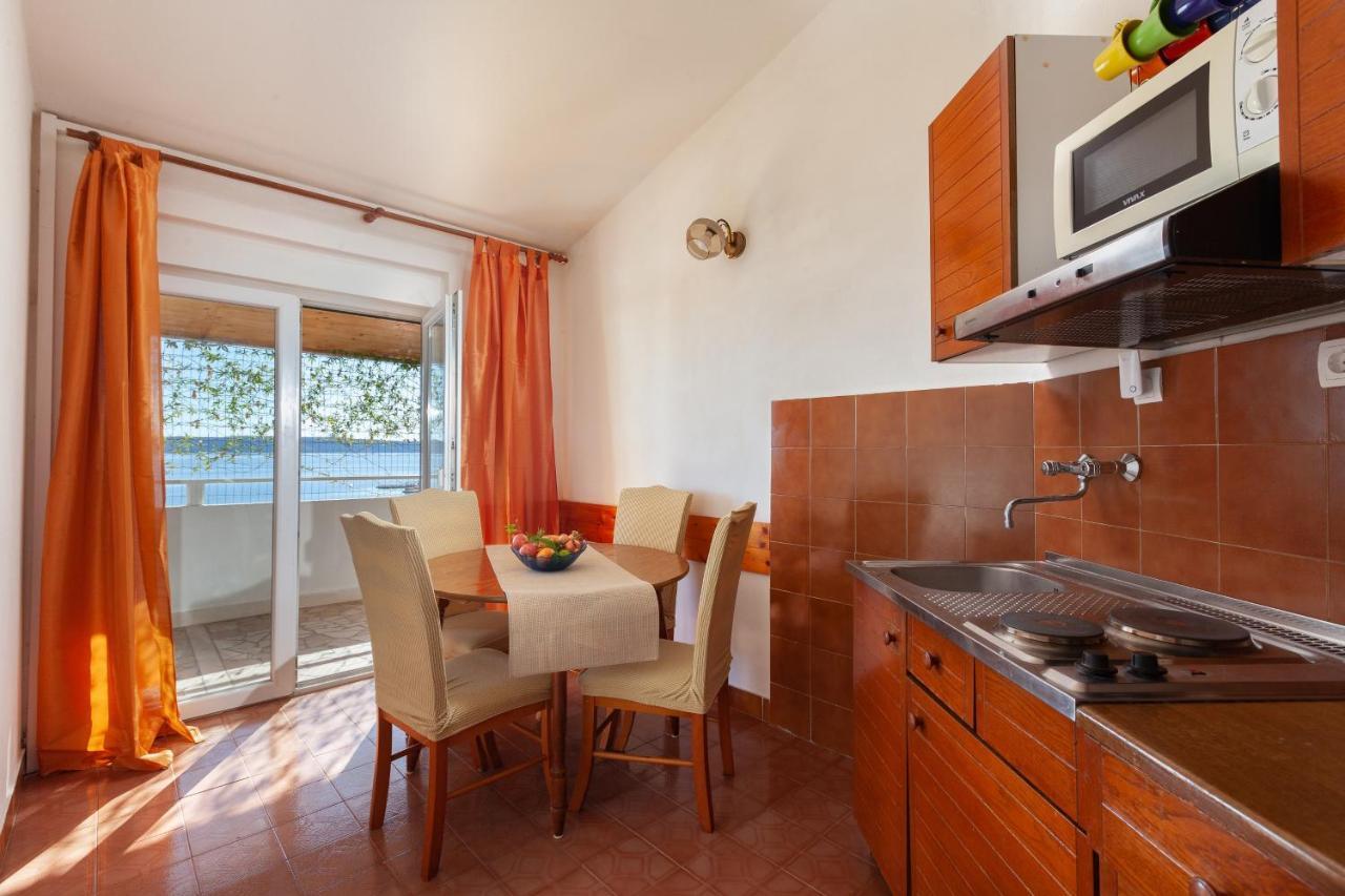 Apartments By The Sea Igrane, Makarska - 310 ภายนอก รูปภาพ