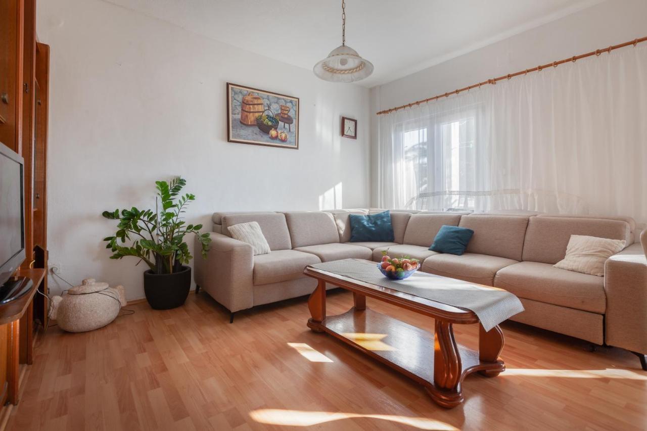 Apartments By The Sea Igrane, Makarska - 310 ภายนอก รูปภาพ