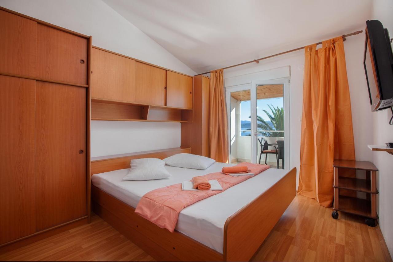 Apartments By The Sea Igrane, Makarska - 310 ภายนอก รูปภาพ
