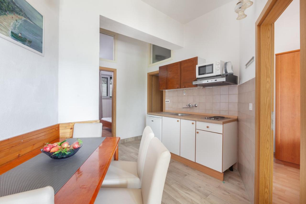 Apartments By The Sea Igrane, Makarska - 310 ภายนอก รูปภาพ