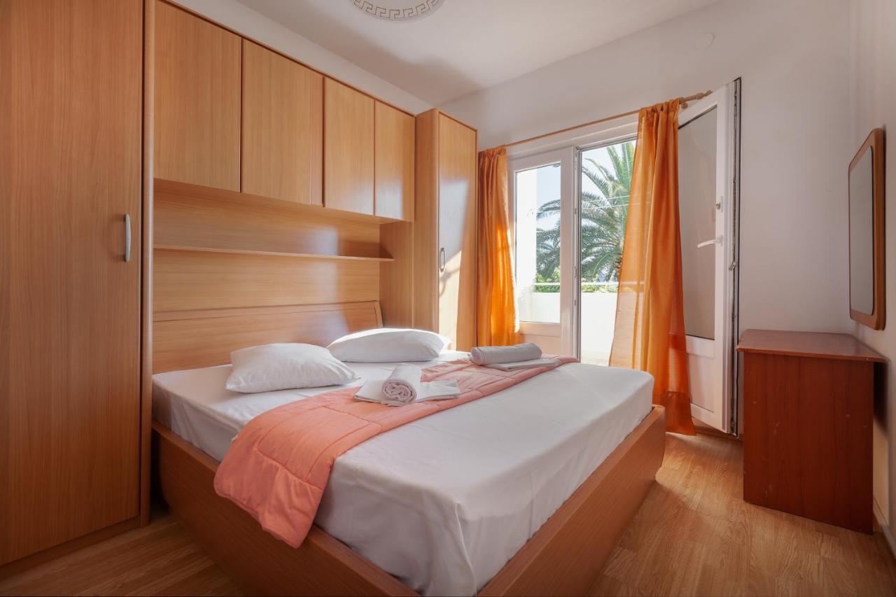 Apartments By The Sea Igrane, Makarska - 310 ภายนอก รูปภาพ
