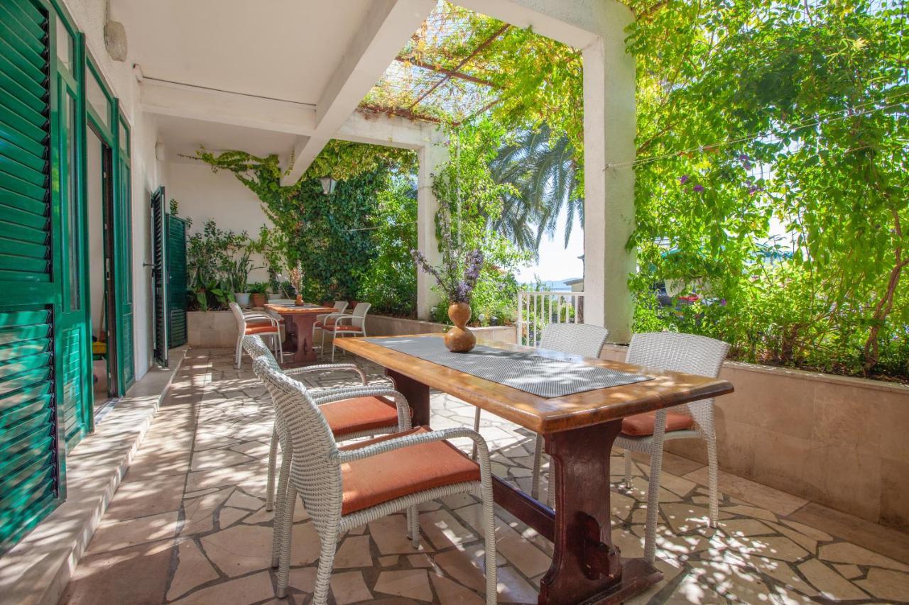 Apartments By The Sea Igrane, Makarska - 310 ภายนอก รูปภาพ